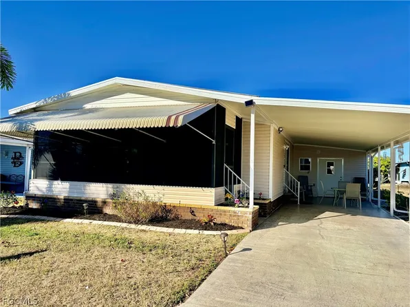 3137 Old Farmhouse Dr, North Fort Myers, FL 33917