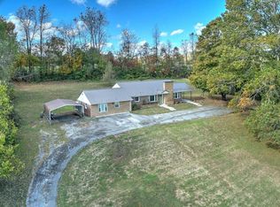 208 Riverview Rd, Bristol, TN 37620