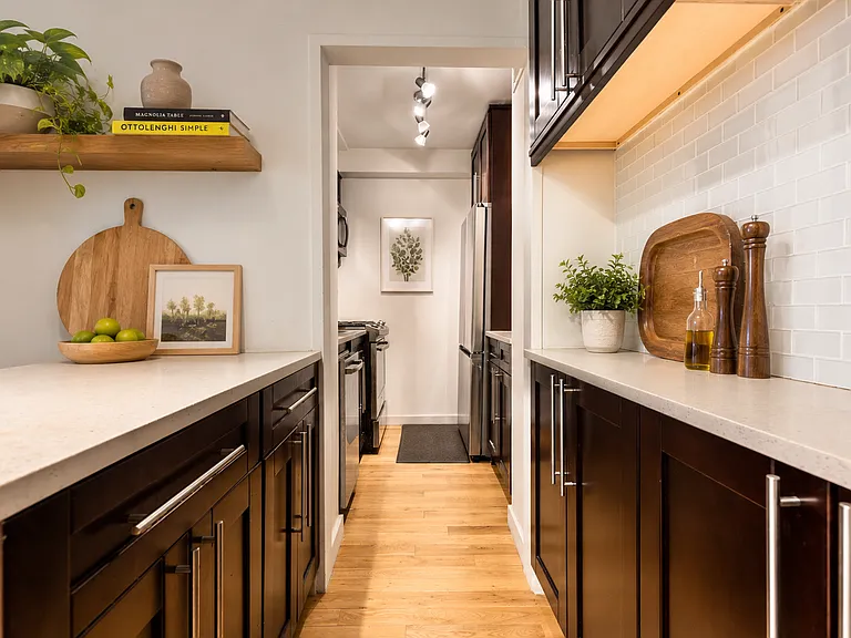 35 E 38th St #5C — Photo 6