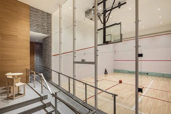 Rented by Extell Marketing Group LLC | media 26