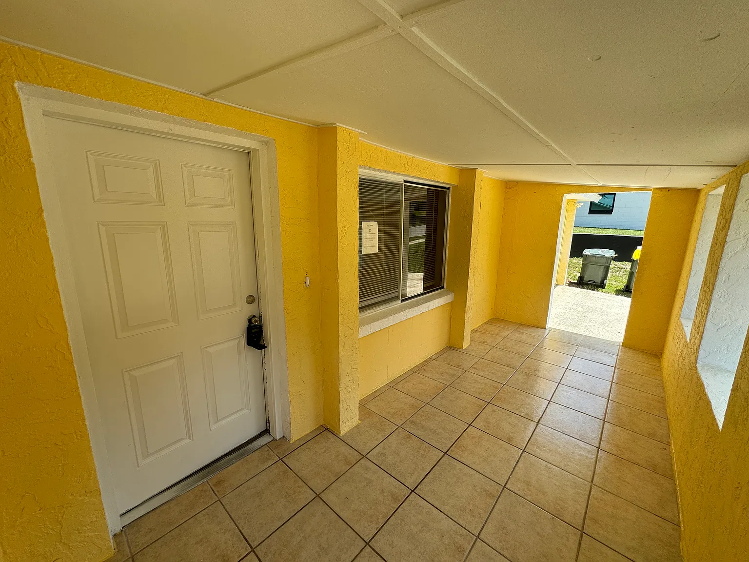 Nice 3 bd 2 bath Single Family Home — Photo 2