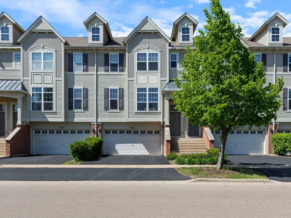 3576 Gabrielle Ln, Aurora, IL 60504