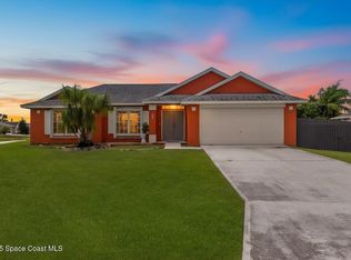 302 Arapahoe Ln NE, Palm Bay, FL 32907