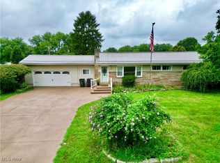 3945 Mill Dr, Zanesville, OH 43701
