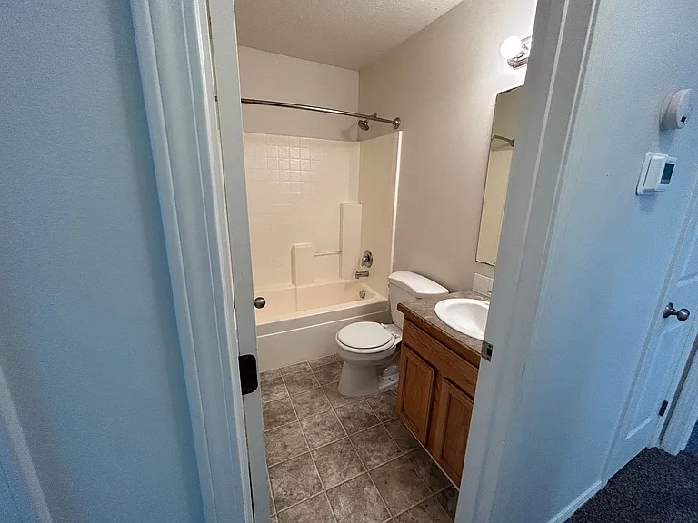 641 Heritage Park — Photo 15