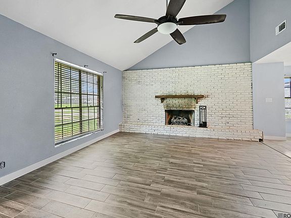 3rd image of 40162 Ronda Ave