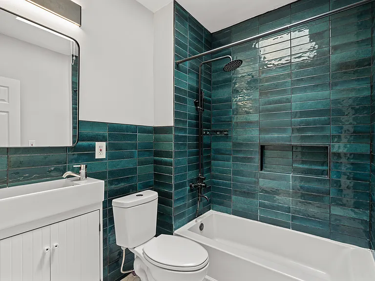 1457 N Corlies St — Photo 22