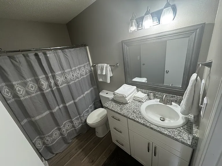 180 W Dublin Dr — Photo 31