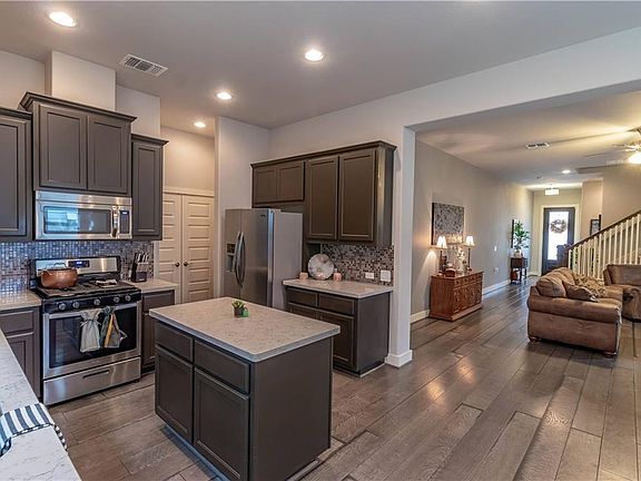 4th image of 12121 Cottage Promenade Ct