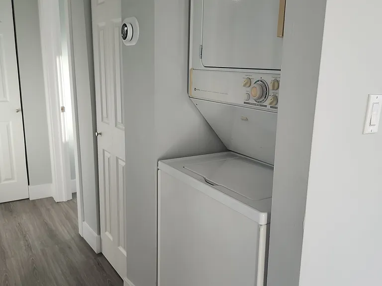 20 Shannon St #A — Photo 8