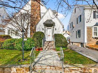 14 Columbia Pl, Mount Vernon, NY 10552