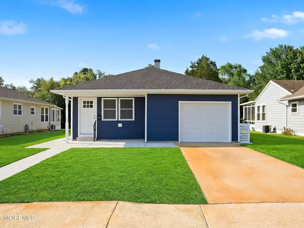 23 Barbados Drive S, Toms River, NJ 08757