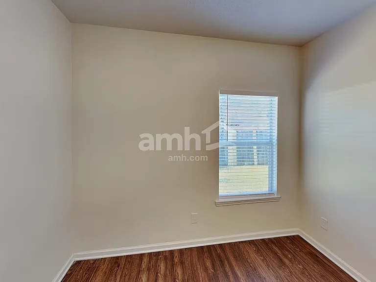 768 W Devonhurst Ln — Photo 18