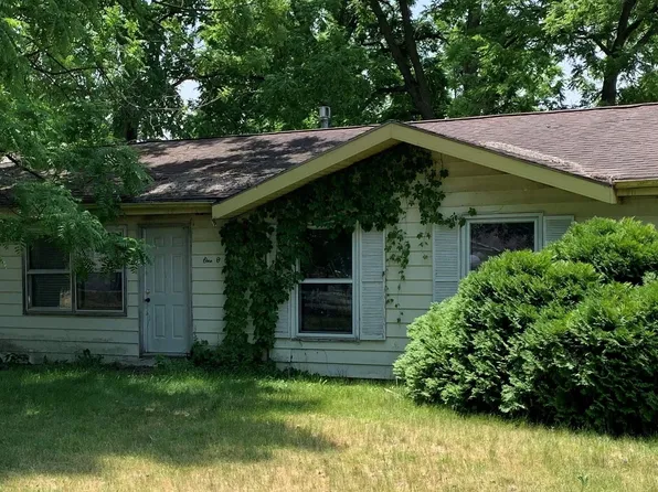 105 Maple St, Milford, IN 46542