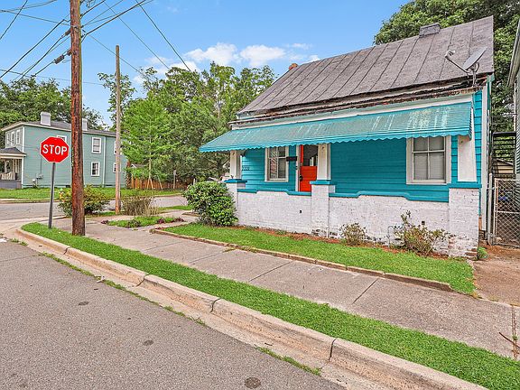 3rd image of 2221 Harden St