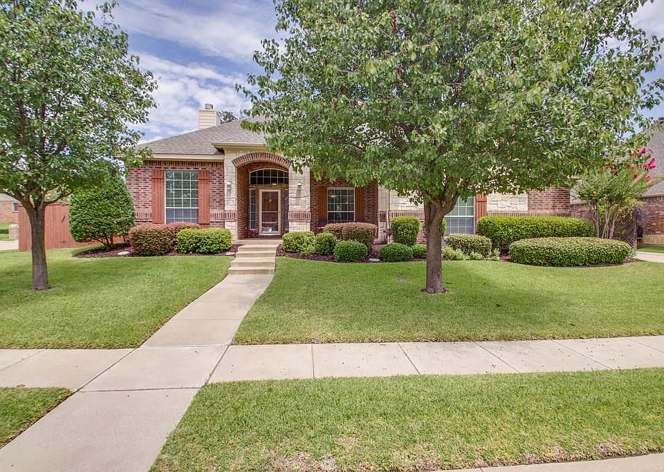 1st image of 5701 Braewood Ln
