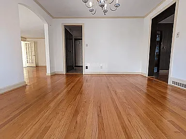 421 Wayne Ter, - 1 — Photo 4