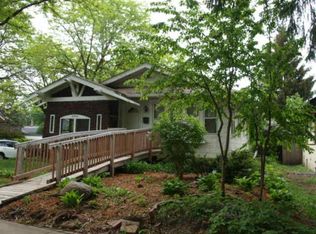 2002 James Ave, Saint Paul, MN 55105