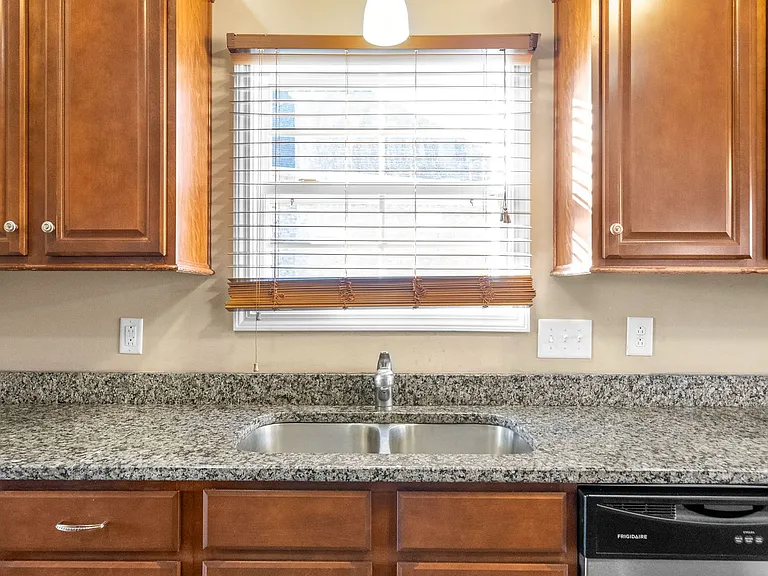 955 Terraceside Cir — Photo 12