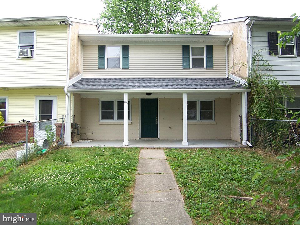 1st image of 50 Willow Ct