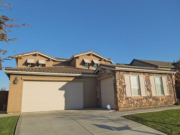 2nd image of 3913 Tahoe St
