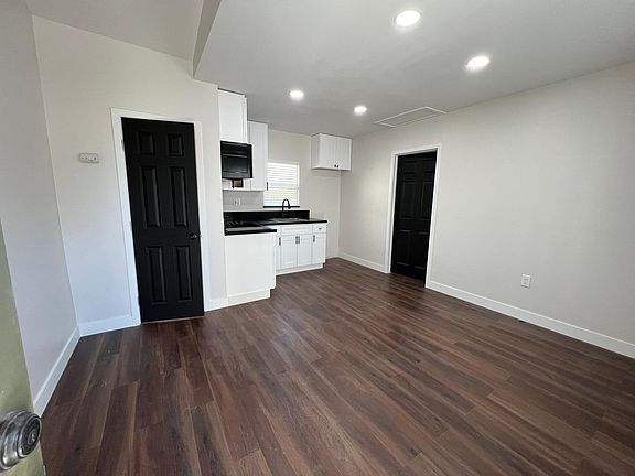3rd image of 9309 Evergreen Ln #B