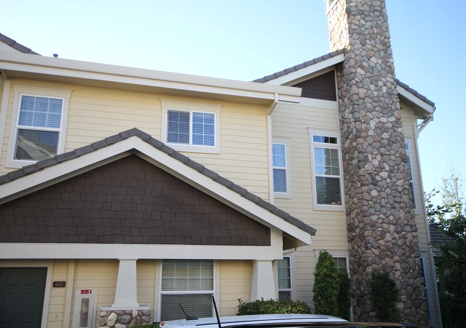 3 Bed | 2 Bath | 1526 SF | 2 Car Garage | Condominium | WS&G Paid by Owner — Photo 2