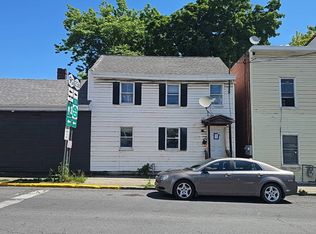 306 Columbia St, Hudson, NY 12534