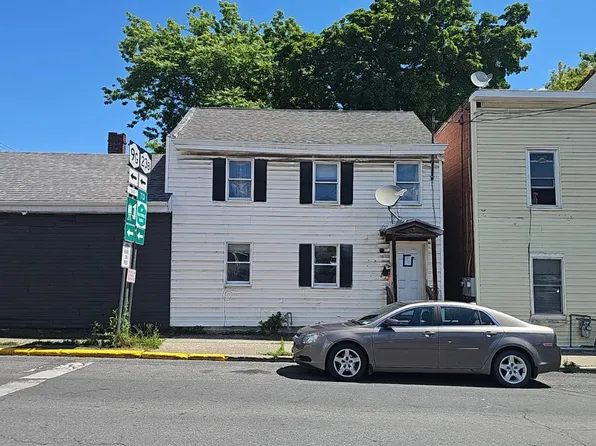 306 Columbia St, Hudson, NY 12534