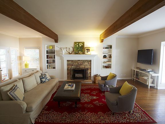 3rd image of 2512 E Glenoaks Blvd