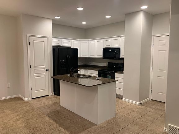 3rd image of 177 E Backhand Ln Unit 59