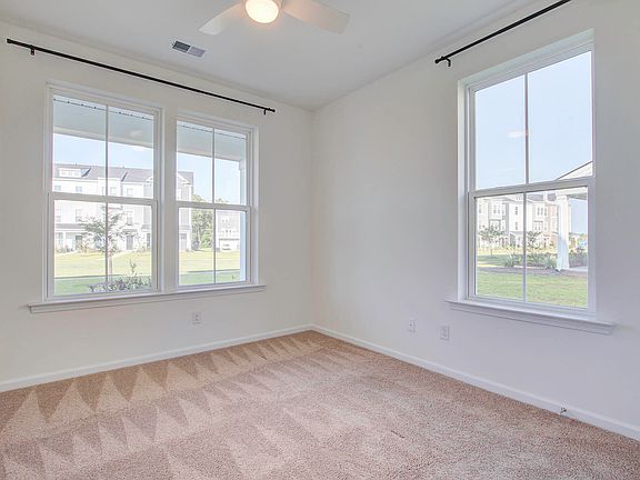 4th image of 847 Recess Point Dr