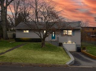 56 High St, West Milford, NJ 07480