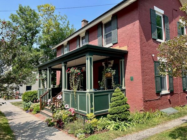 56 Maple St #56