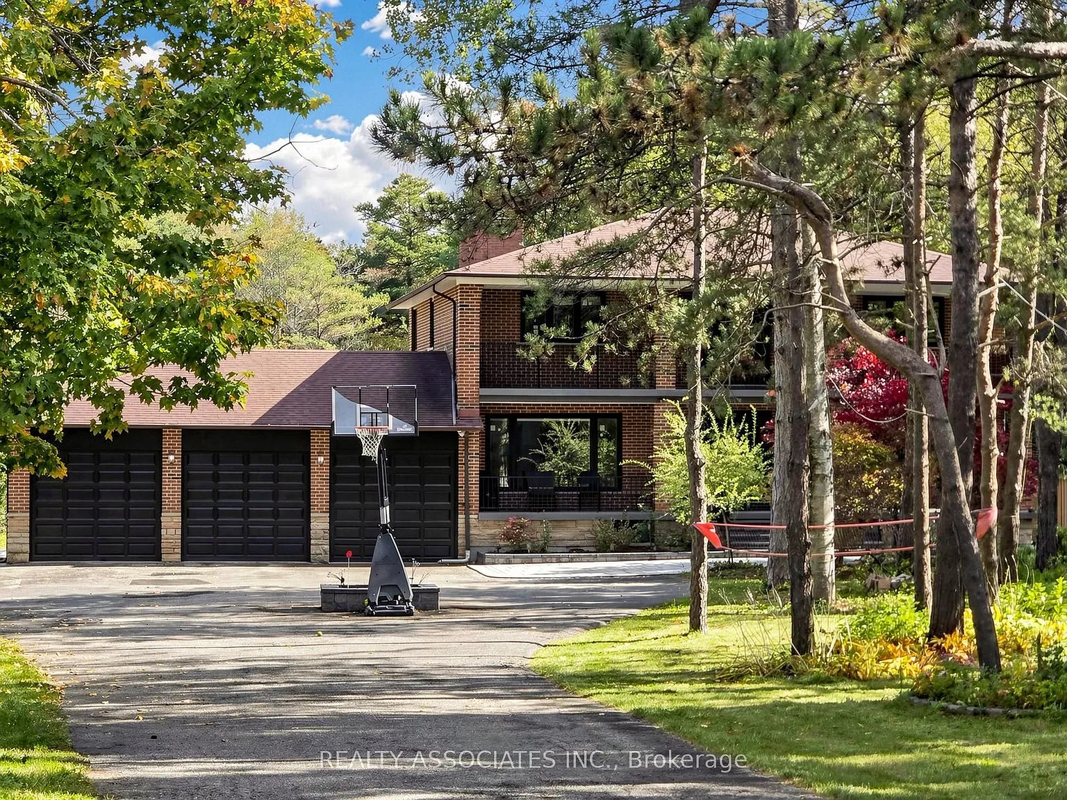 6 bed, $6,900 — Photo 3
