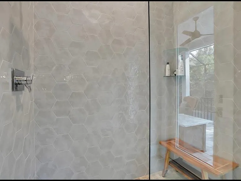 210 S Shore Crest Dr — Photo 37