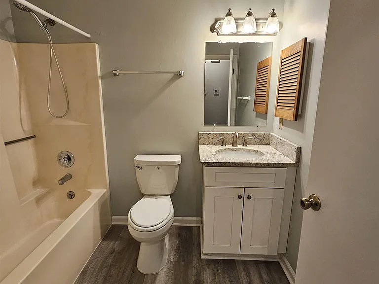 8224 Hunters Ridge Trl — Photo 21