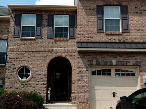 261 Milkweed Dr, Allentown, PA 18104