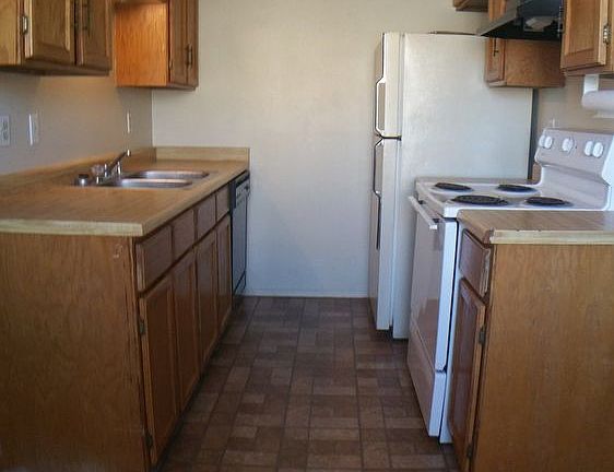 2nd image of 2300 Sage Dr #0