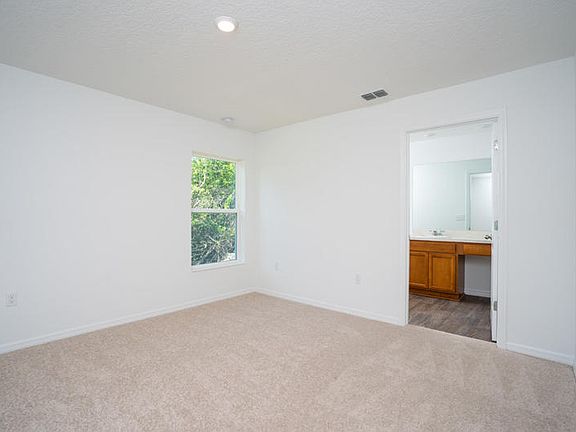 3rd image of 4013 SW Jaquist Street
