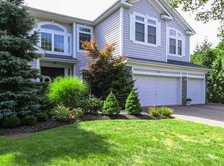 54 Monterrey Dr, Saint James, NY 11780