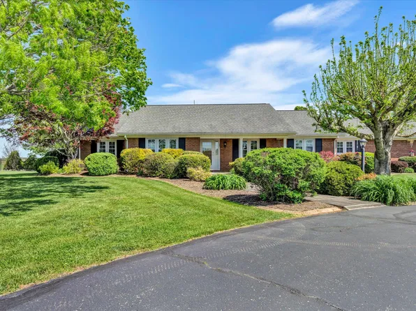 540 Pine Grove Rd, Glade Hill, VA 24092