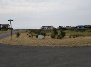 1435 N Jetty Ave, Ocean Shores, WA 98569