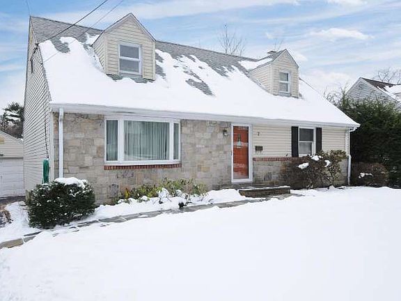 2nd image of 7 Rose St