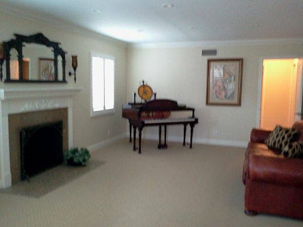 2nd image of 1707 Elaine St #House