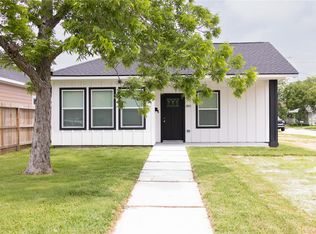 1300 Edison St, Baytown, TX 77520