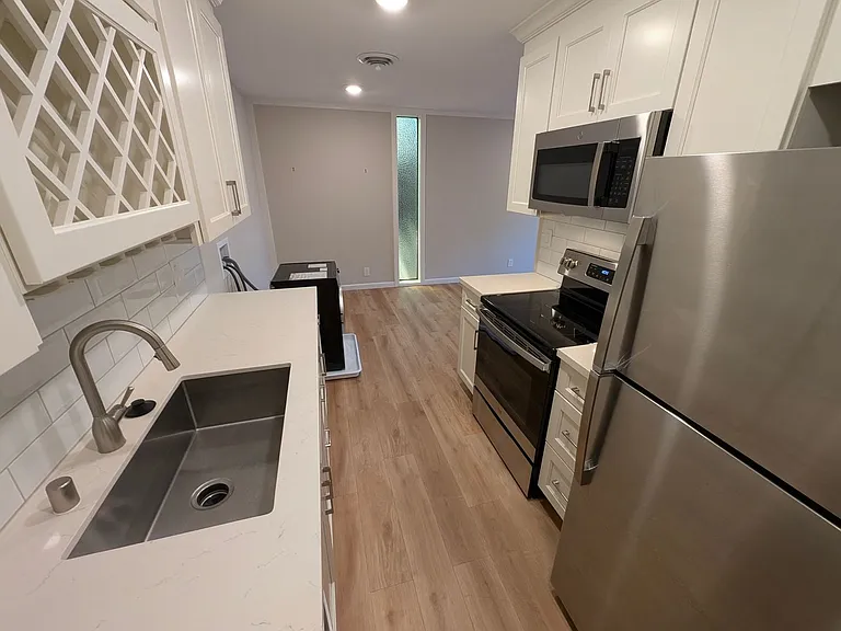 2650 Jones Rd #11 — Photo 10