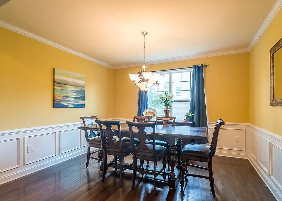 1st image of 401 Birkby Way