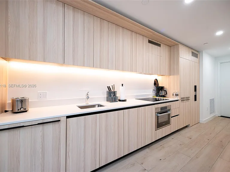 225 N Miami Ave #1505 — Photo 10