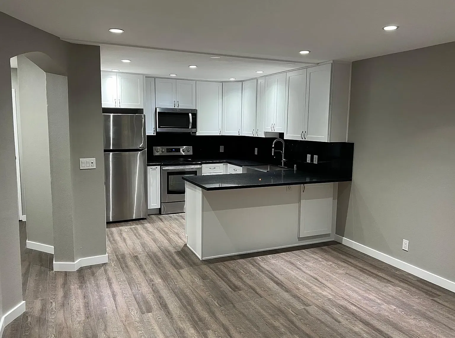 1 bed, 619 sqft, $1,950 — Photo 1